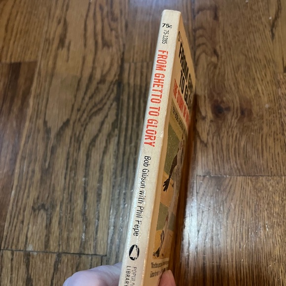 From Ghetto to Glory; the Story of Bob Gibson vintage paperback book - Picture 4 of 11